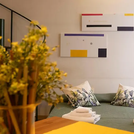 Apartment Civico 18 & Manzoni House *